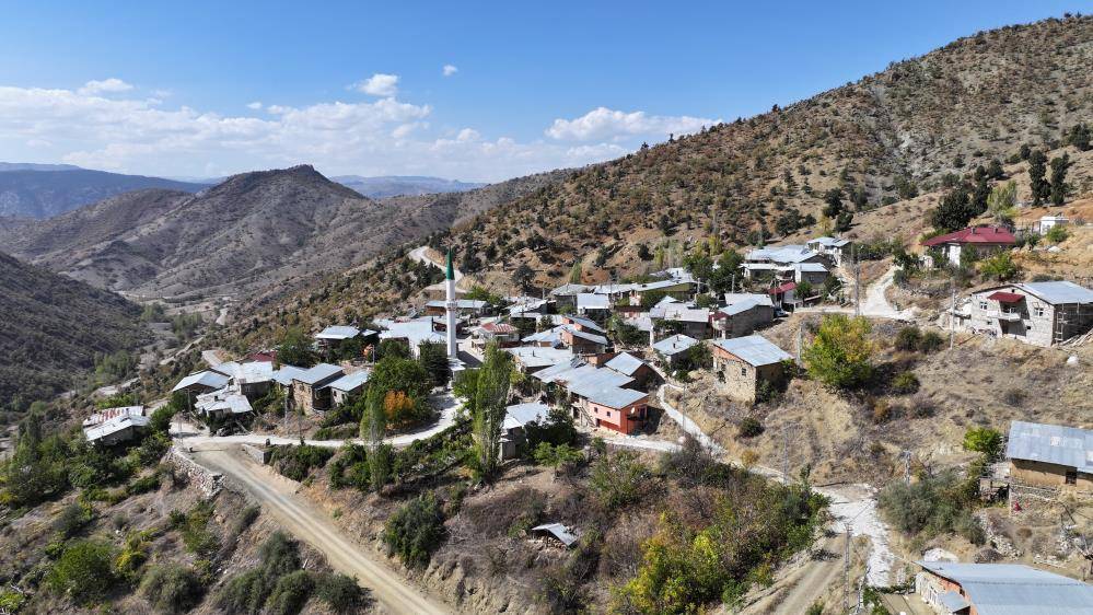 Konya’da 20 kişinin yaşadığı mahallede 40 yıldır muhtarlık yapıyor 3